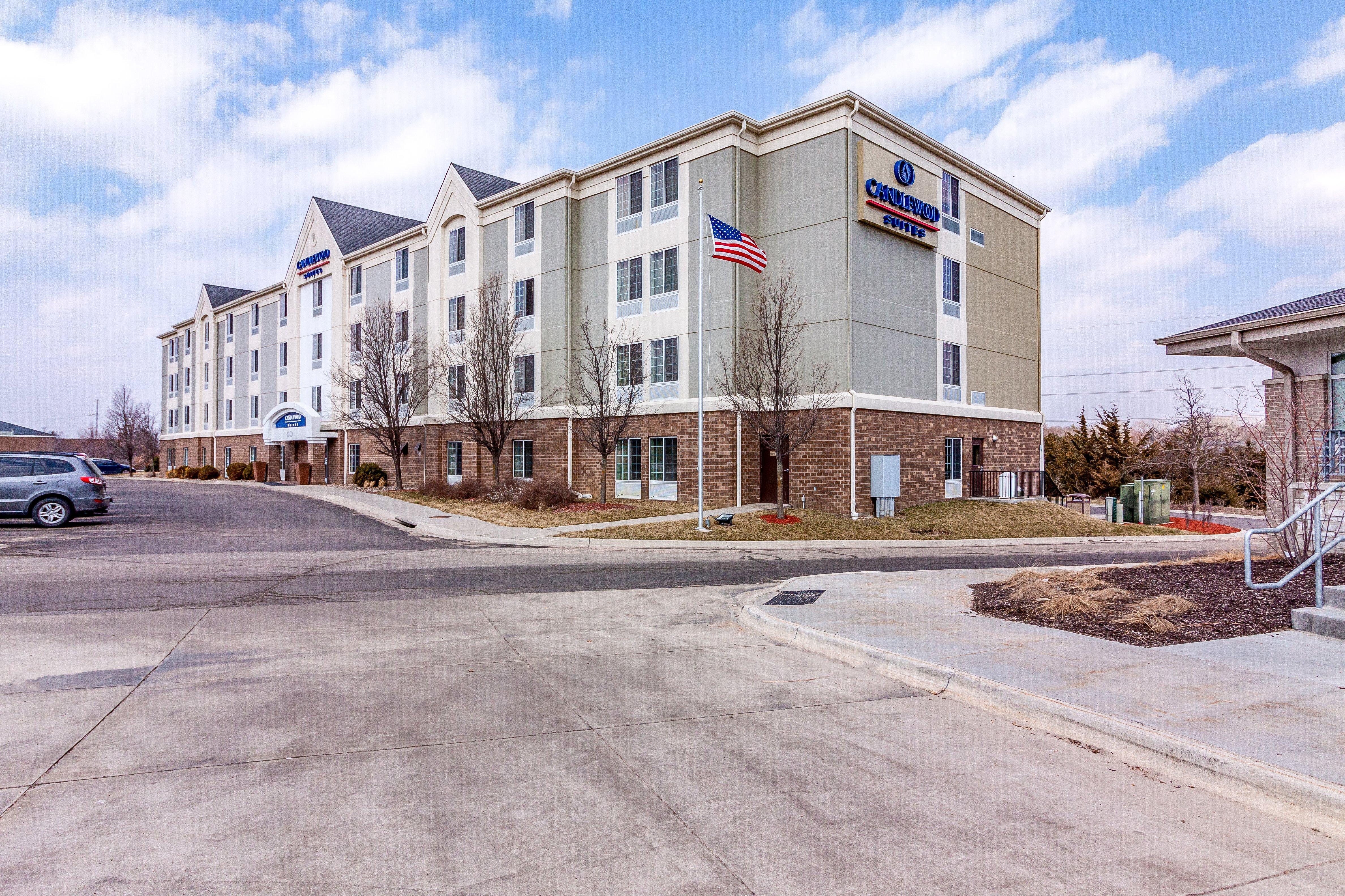 Candlewood Suites Lincoln By Ihg Zewnętrze zdjęcie