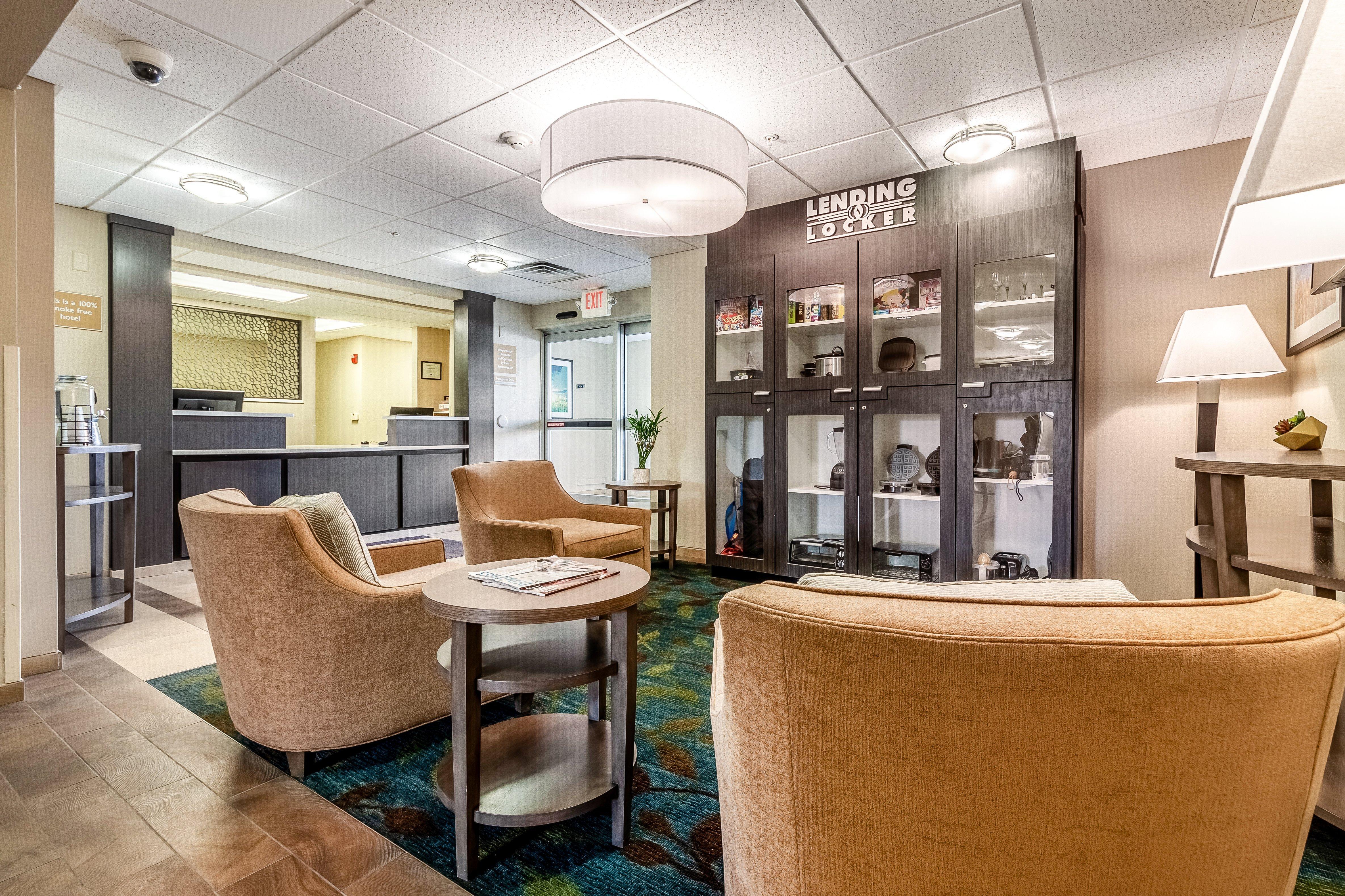 Candlewood Suites Lincoln By Ihg Zewnętrze zdjęcie