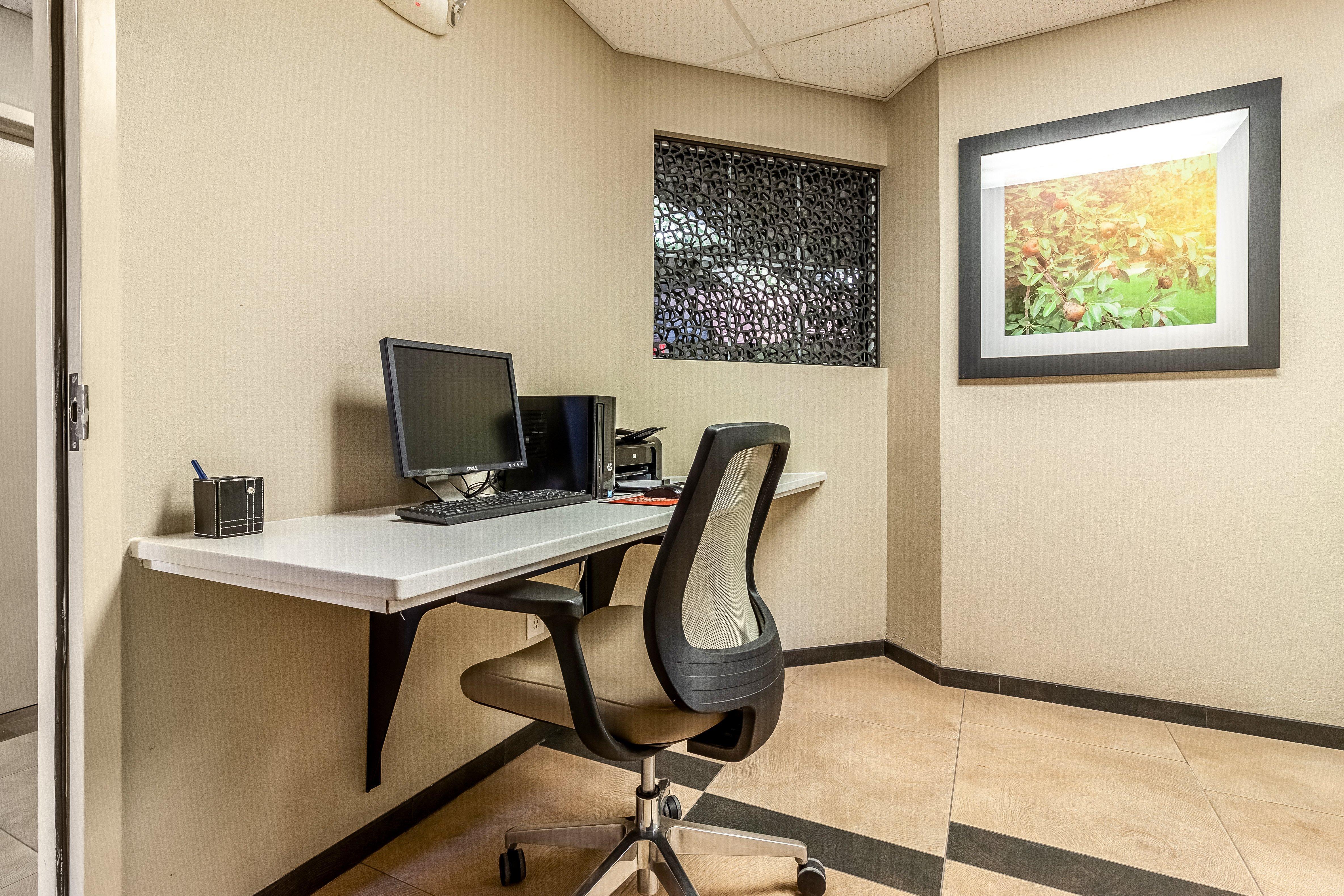 Candlewood Suites Lincoln By Ihg Zewnętrze zdjęcie