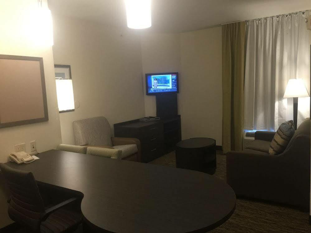 Candlewood Suites Lincoln By Ihg Zewnętrze zdjęcie