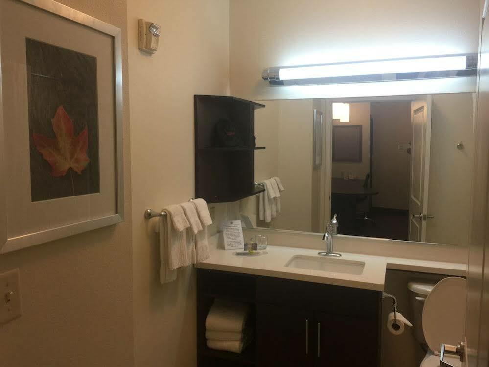 Candlewood Suites Lincoln By Ihg Zewnętrze zdjęcie